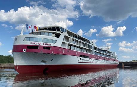 Завод «Красное Сормово» спустил на воду головной круизный лайнер проекта 00840 «Николай Жарков». Фото ИАА «ПортНьюс»