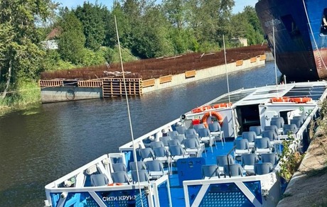 Средне-Невский судостроительный завод построил второй прогулочный теплоход проекта «Сити Круиз» для «Невы Тревел». Фото АО «Машпромлизинг»