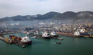Перевалка грузов в морских портах России в январе-феврале 2025 года составила 135,5 млн тонн