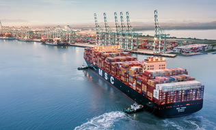 Судоходная компания MSC стала первой в мире с флотом в 900 единиц