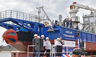 Спущен на воду второй земснаряд проекта FPDG3 «Николай Гричановский» для ВКМСК