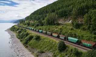 Погрузка на сети РЖД в январе‒мае 2025 года снизилась на 7,3% — до 465,2 млн тонн