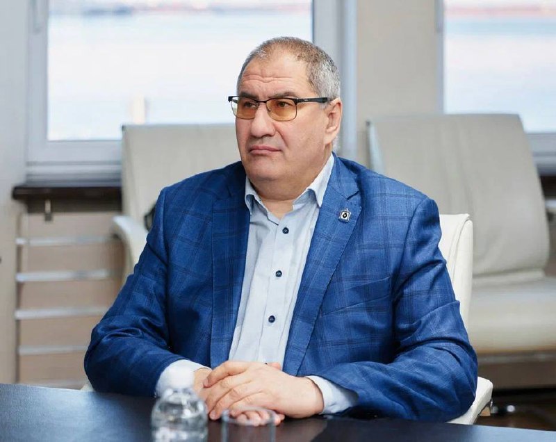 Дарий Тюрин