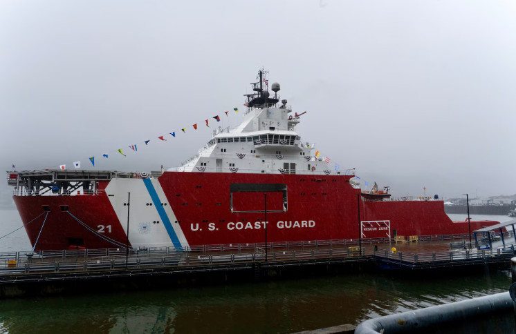 ледокол USCGC Storis