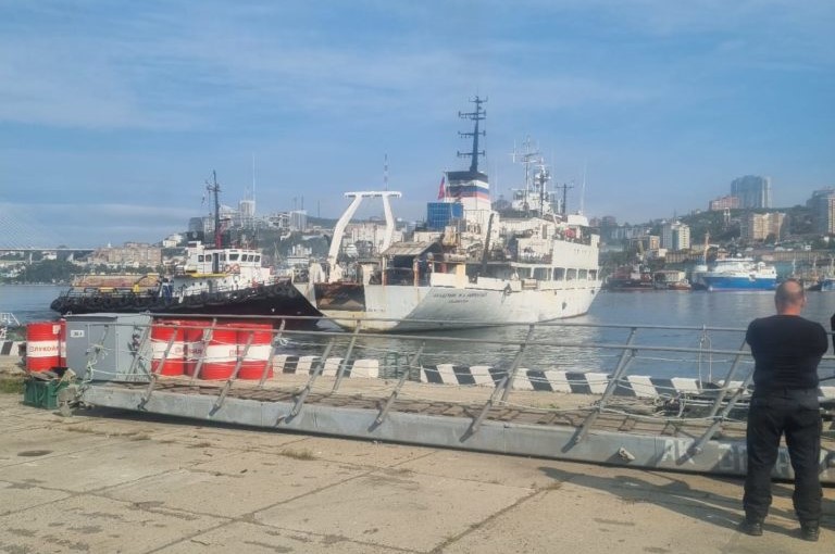 НИС Академик Лаврентьев