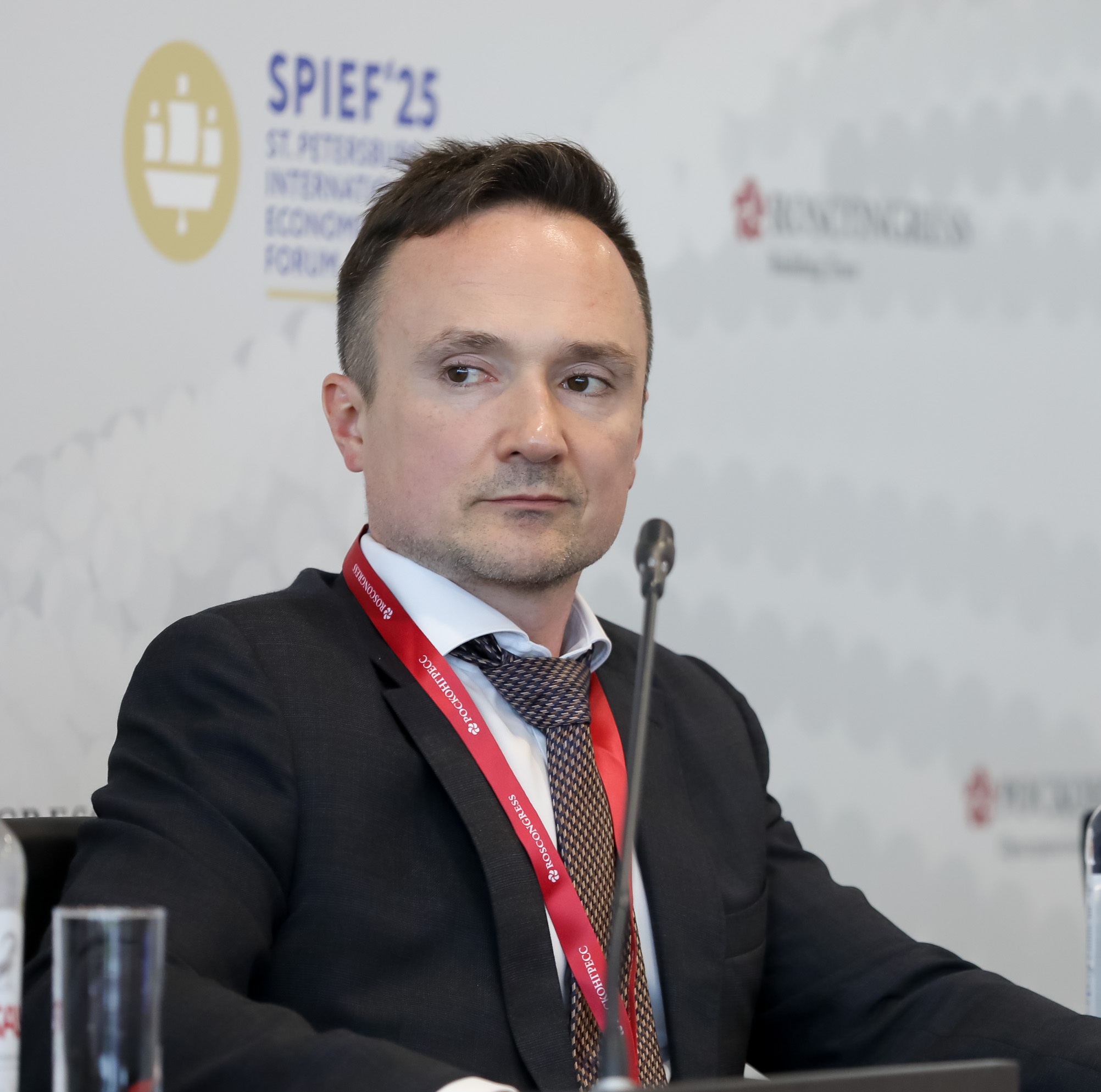 Денис Лебедев Денис Лебедев