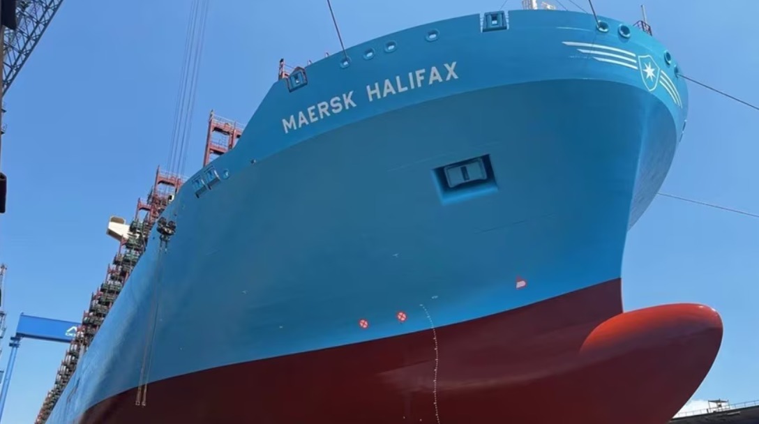 Крупнотоннажный контейнеровоз Maersk Halifax