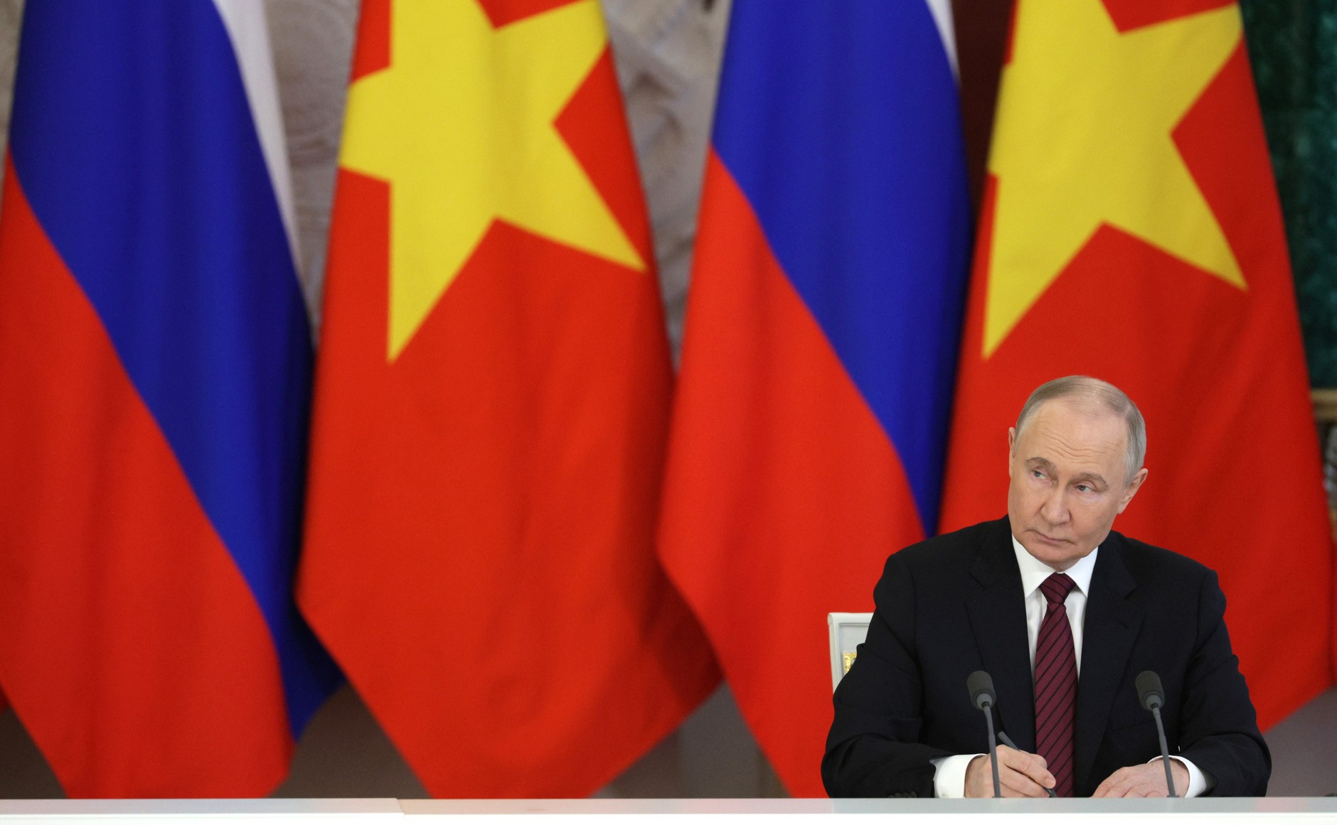Владимир Путин